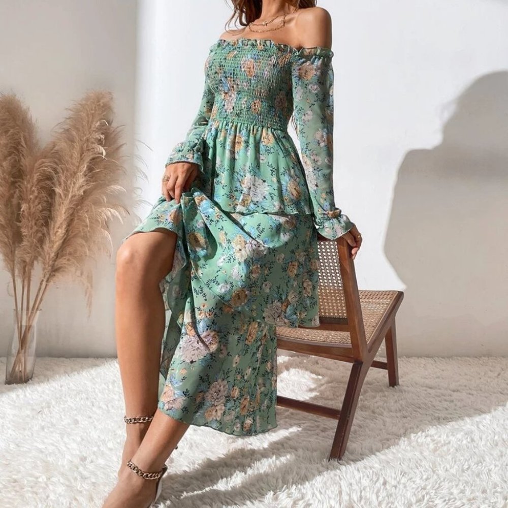 Off The Shoulder Shirred Layered Hem Floral Printed Dress - Picture 4 of 8